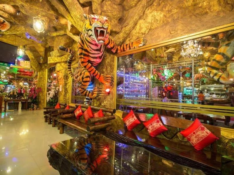 Tiger Complex By Eyg Otel Patong Dış mekan fotoğraf